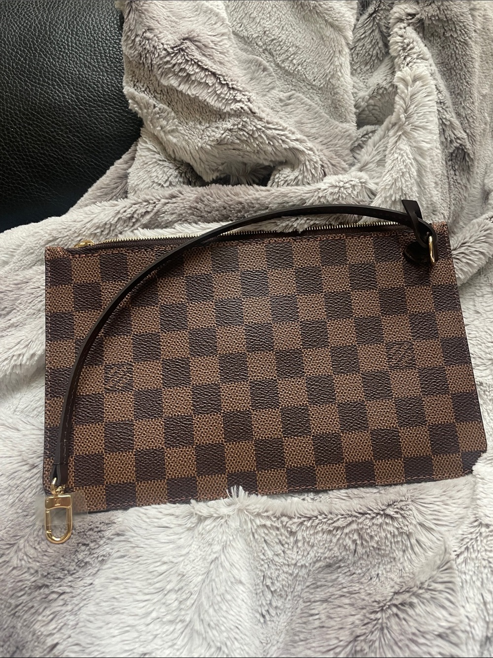 Authentic Louis Vuitton Zip Pochette Pouch Wristlet NEW Damier Ebene - Picture 5 of 11